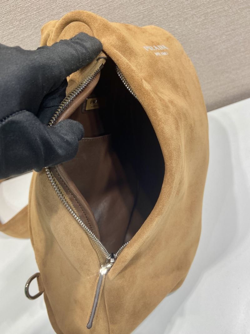 Pra*a waist chest packs